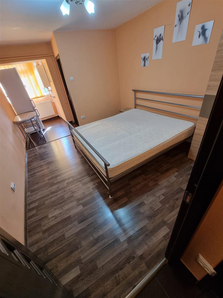 Garsoniera mobilata si utilata, cu centrala termica