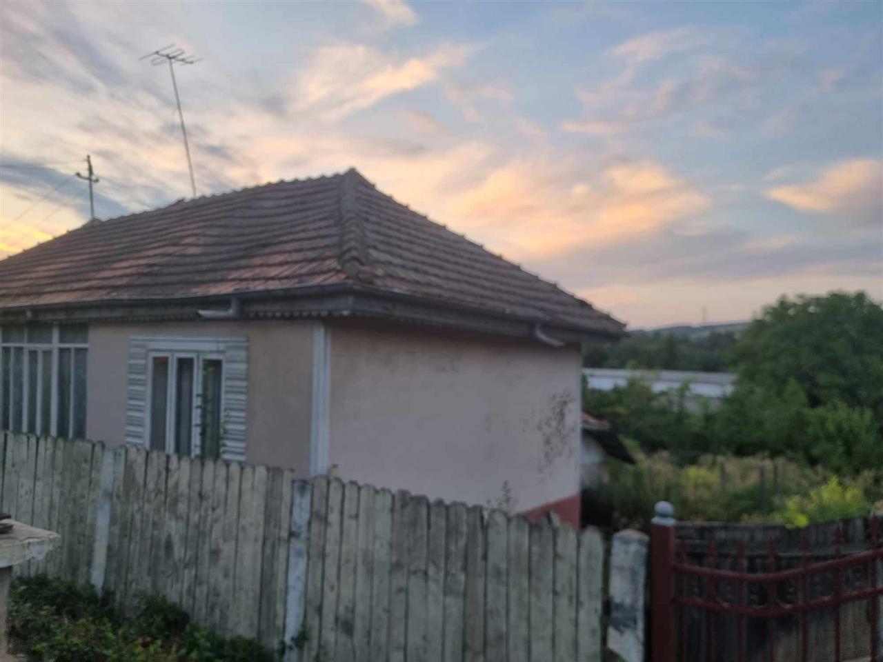 Casa cu teren 800 MP  Comuna Raducaneni  Iasi