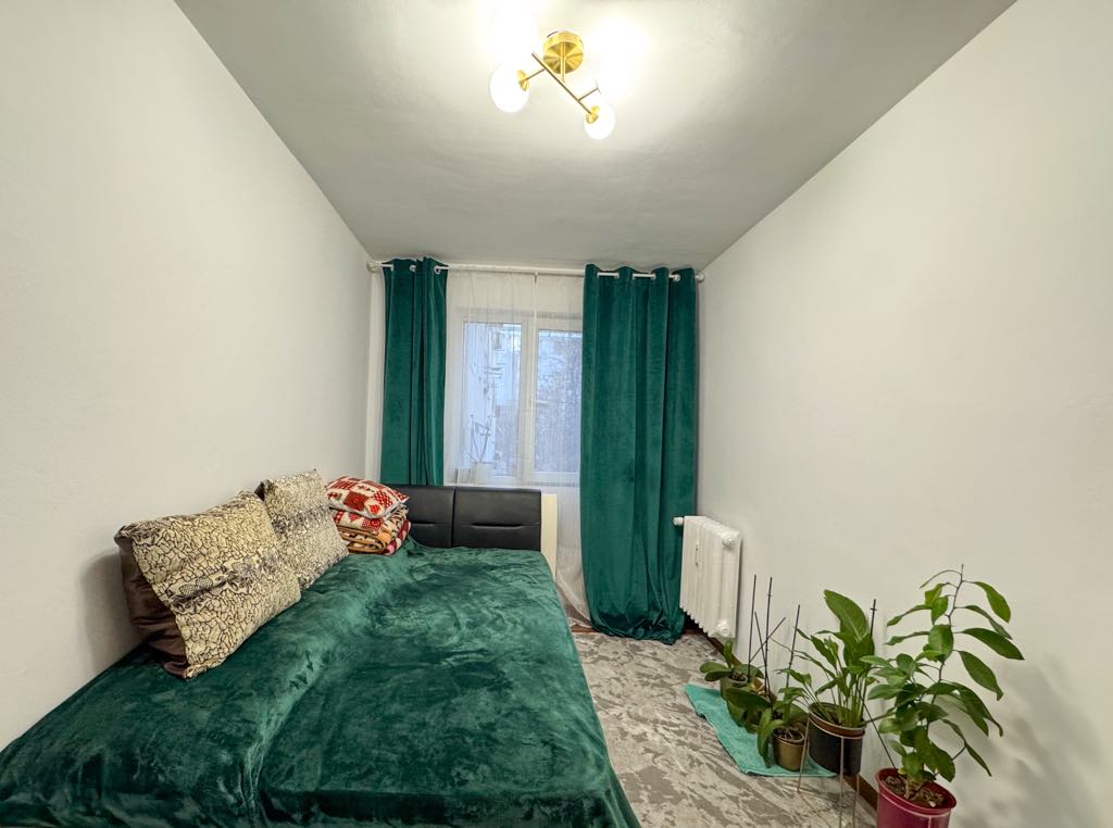 Tatarasi, apartament 3 camere, etaj intermediar
