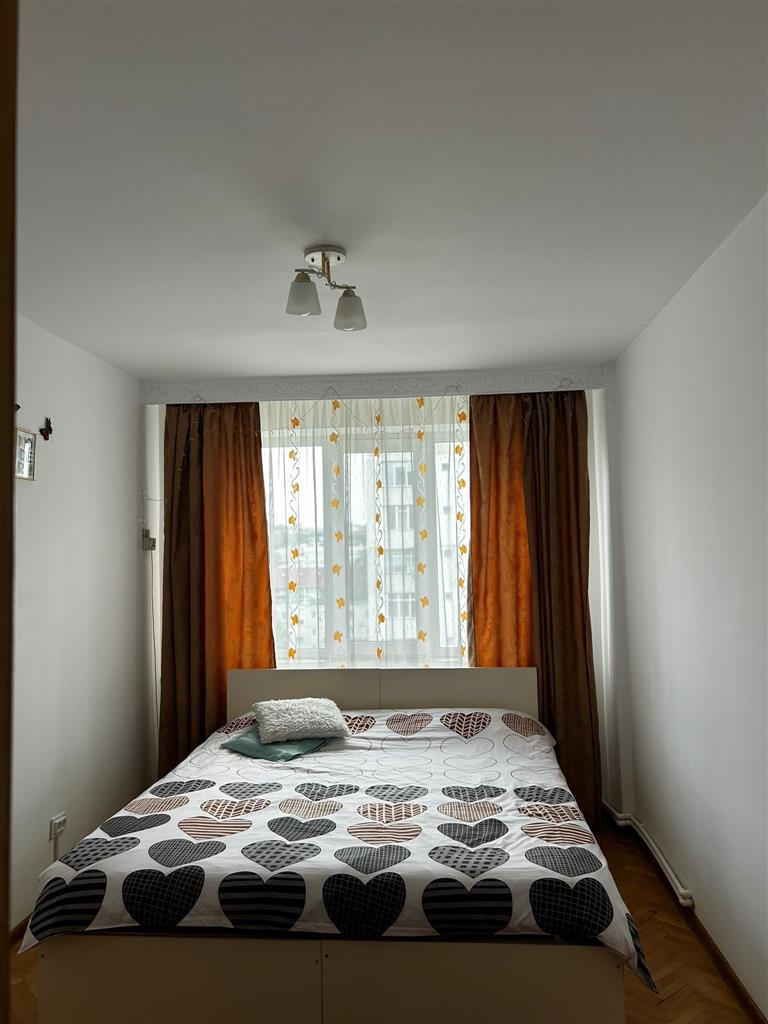 Piața Voievozilor, apartament 2 camere decomandat