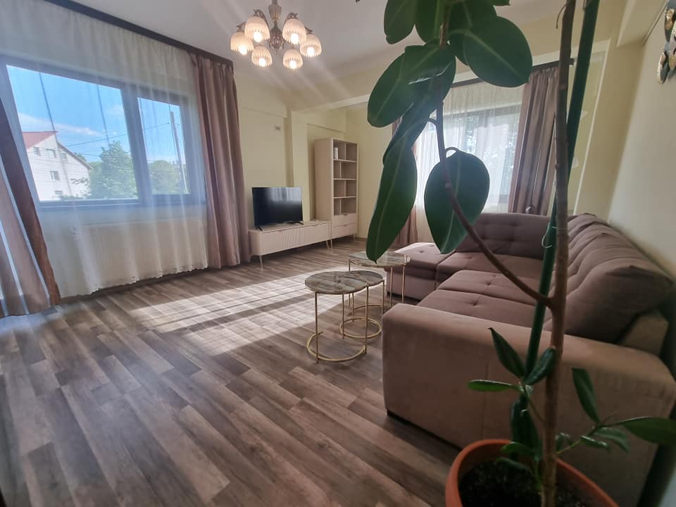 Bucium, Hill Center, apartament 2 camere decomandat, 70 mp, parcare privată