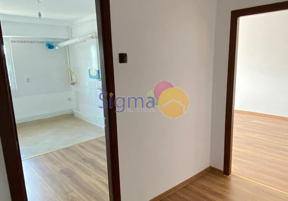 Apartament cu 3 camere de vanzare Gara 82mp utili