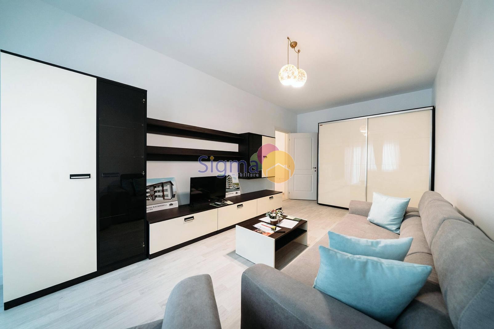 Apartament cu 3 camere de vanzare Tatarasi 79mp utili