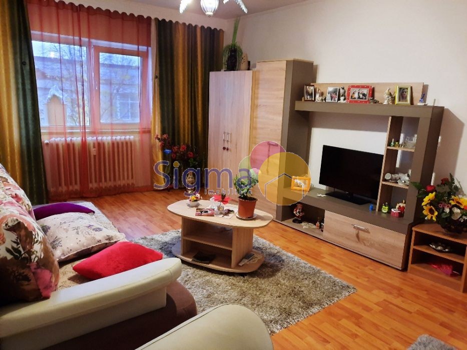 Apartament cu 1 camere de vanzare Podu de Fier 38mp utili