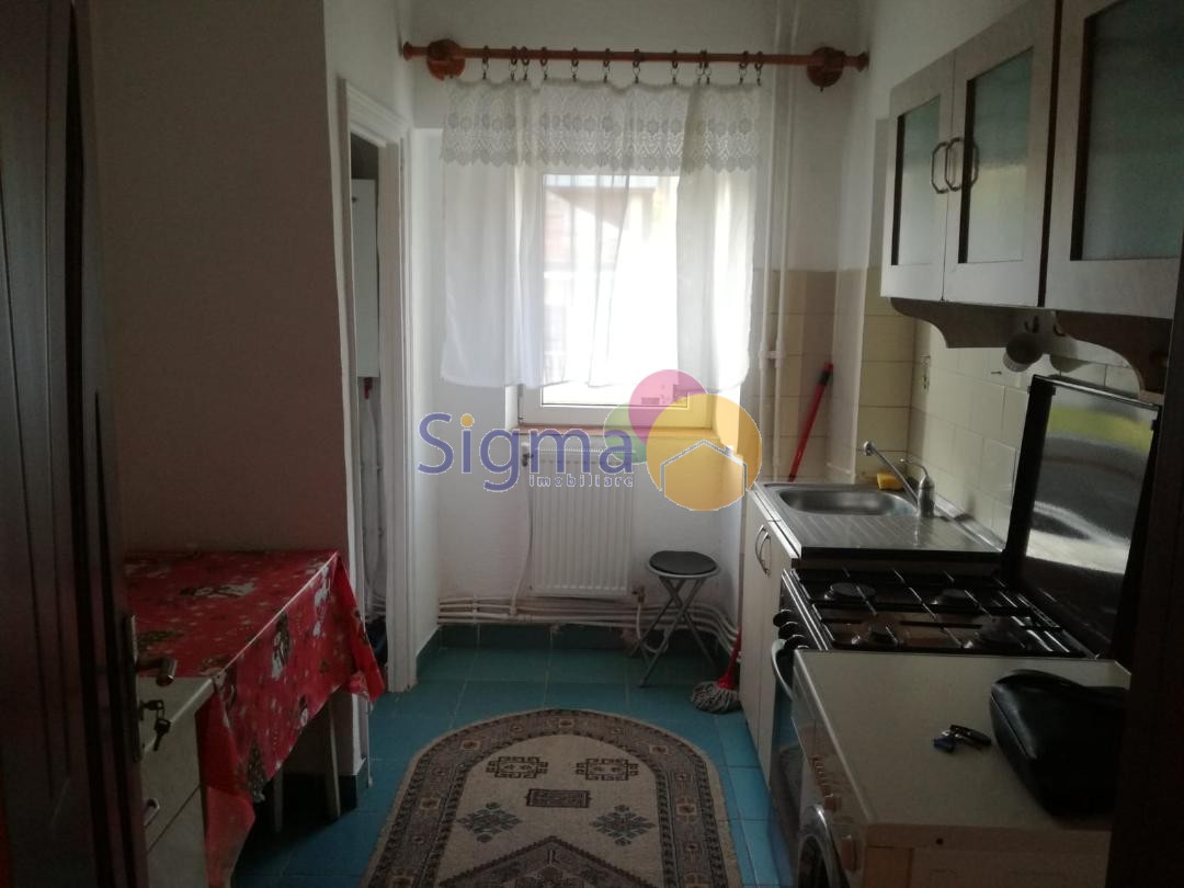Apartament cu 2 camere de vanzare Pacurari 56mp utili