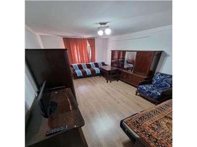 Alexandru, Piata, apartament 2 camere decomandat