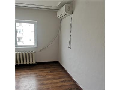,Apartament 2 camere decomandat, zona Zimbru Dacia la bulevard