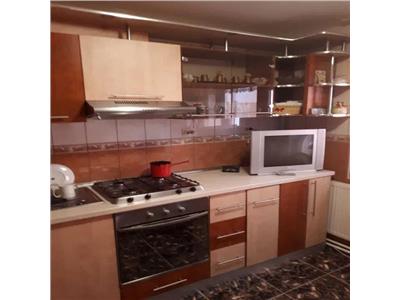 Apartament 3 camere decomandat, Cug