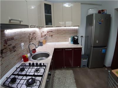 Apartament 3 camere, Cug, la mijloc de transport